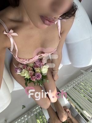 Sonia - Escort in Montreux
