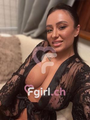 Sonia - Erotische Masseurin in Martigny