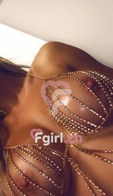 Sophia - Erotic masseuse in Nyon

