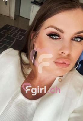 Sophie - Escort in Le Locle
