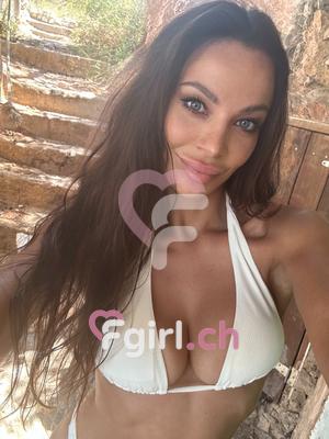 Stecy - Escort in Neuenburg
