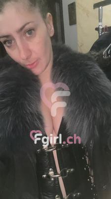 Stella Karnage - Dominatrice BDSM à Lausanne