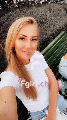 Suzy - Escort à Lausanne