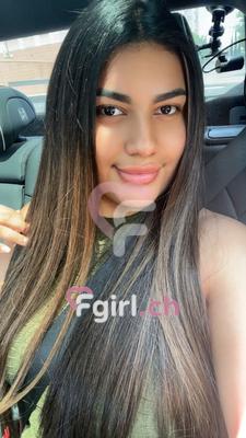 Tania - Escort in Monthey
