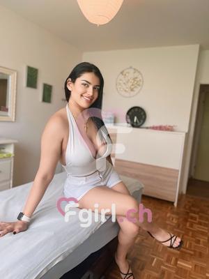 Tania - Escort in Monthey
