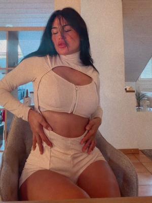 Tara - Escort a Lausanne
