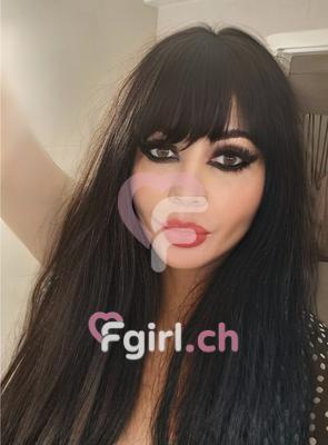 Tayu - Escort in Gland
