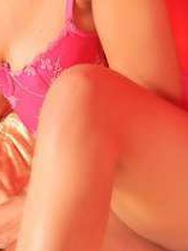 Tessália - Erotische Masseurin in Martigny
