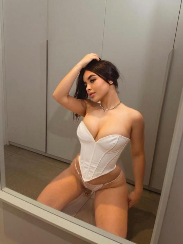 Thalía - Escort in Lausanne
