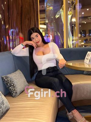 Thalian - Escort in Renens
