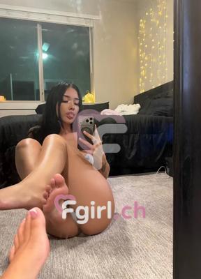 Thania - Escort à Fribourg