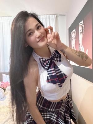 Tina - Escort in Renens
