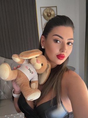 Tina - Escort in Gland

