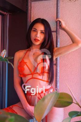 Ts Jina Thai - Transsexuell in Lausanne

