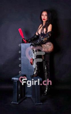 Ts Jina Thai - Transsexuell in Lausanne
