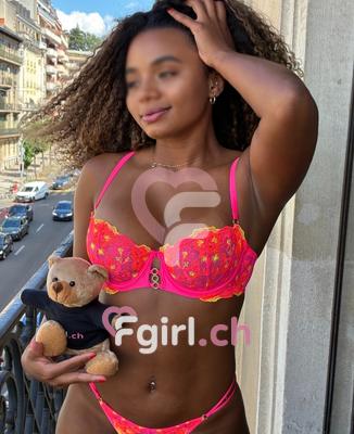 Tyanna - Escort in Eaux-vives