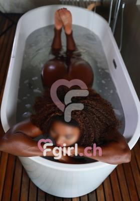 Tyanna - Escort in Eaux-vives
