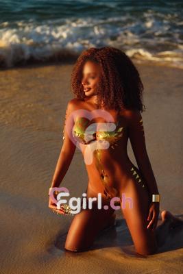 Tyanna - Escort in Eaux-vives
