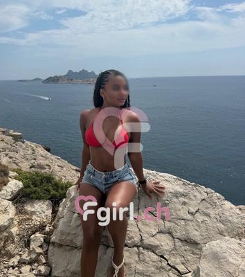 Tyanna - Escort à Eaux-vives
