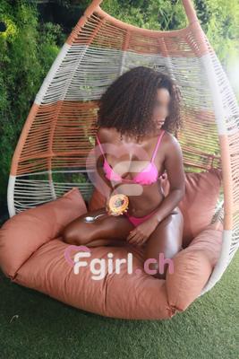 Tyanna - Escort à Eaux-vives
