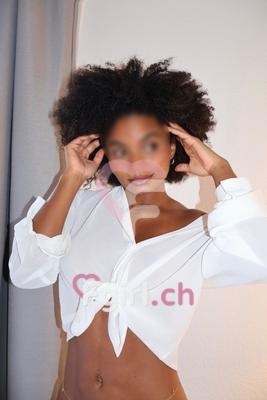Tyanna - Escort in Eaux-vives
