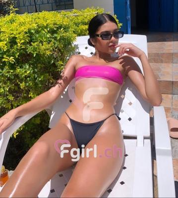 Tyna - Escort in Bulle
