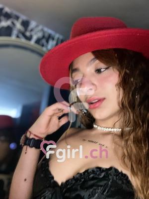 Vahiolet - Escort à Montreux