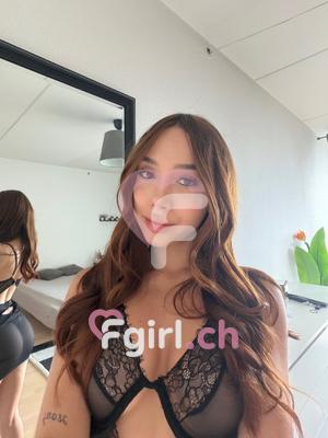 Vaiolet - Escort in Neuenburg
