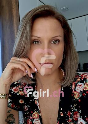 Valentina - Escort a Eaux-vives