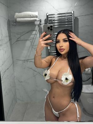 Valentina - Escort in Genf
