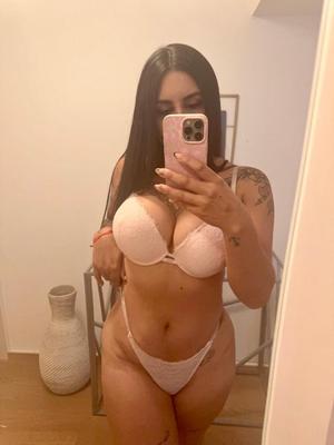 Valentina - Escort in Montreux
