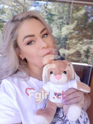 Valentina - Escort in Eaux-vives