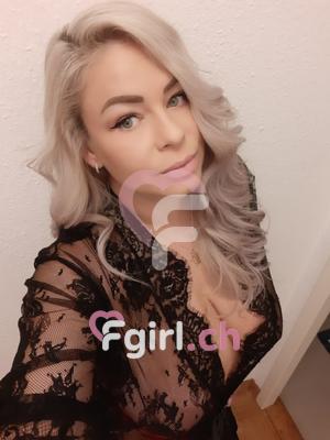 Valentina - Escort in Eaux-vives