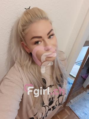 Valentina - Escort in Eaux-vives