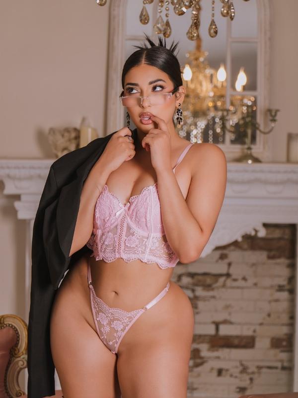 Valentina Cruz - Escort a Eaux-vives
