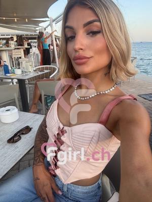 Valeria - Escort in Genf
