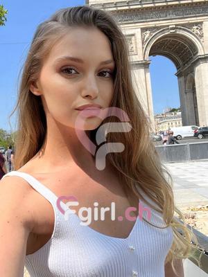 Valerie - Escort à Eaux-vives
