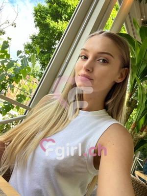 Valerie - Escort à Eaux-vives