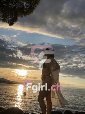 Valérie - Erotische Masseurin in Montreux
