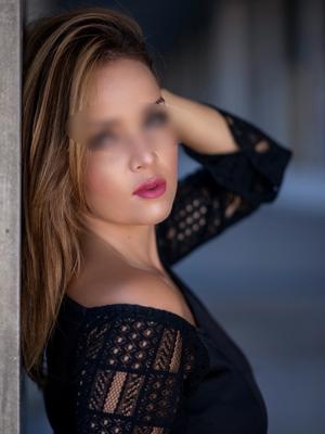 Valérie - Massaggiatrice erotica a Champel
