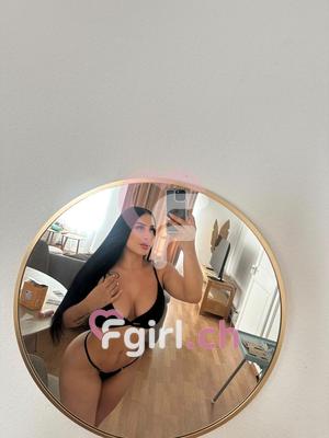 Valery - Escort in Prilly