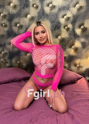 Vicky - Escort in Le Locle
