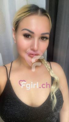 Vicky - Escort à Le Locle