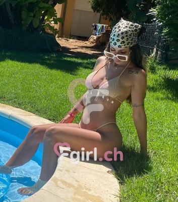 Vicky - Escort in Genf
