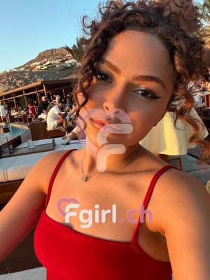 Victoria - Escort à Sion