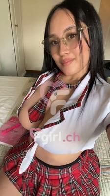 Victoria - Escort in Eaux-vives