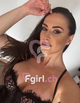 Victoria - Escort in Neuchâtel