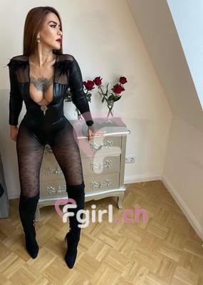Victoria - Escort a Plainpalais
