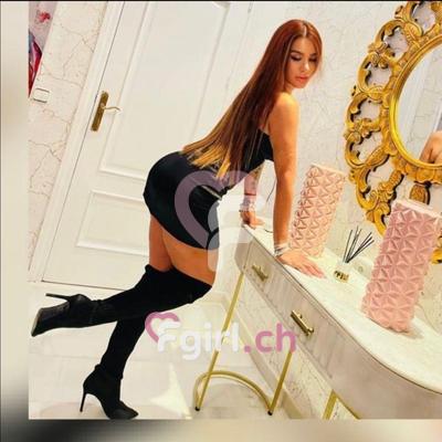 Victoria - Escort a Plainpalais
