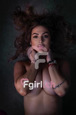 Victoria - Escort a Genève
